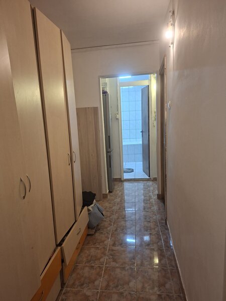 Apusului, Uverturii,